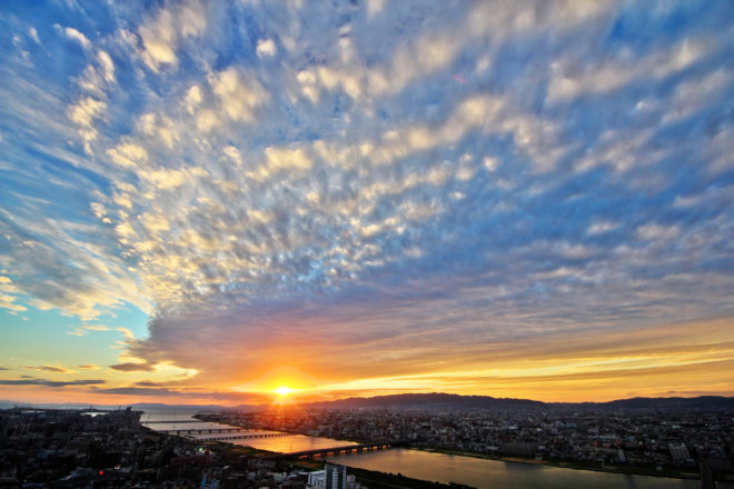 梅田スカイビル　空中庭園から望む夕景