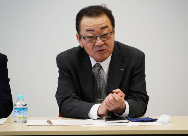 KURS議長の寺岡正幸氏。